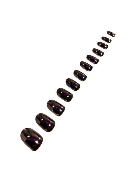 Get trendy with YOUR nails using  JAYDA -  available at Veah's Haus. Grab yours for $13.99 today!